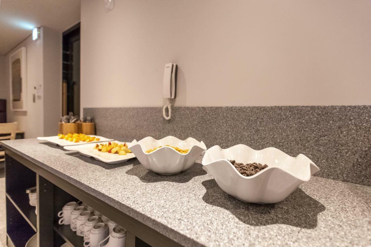 Brown-Dot Hotel Hadan ปูซาน ภายนอก รูปภาพ